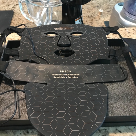 Face & Neck Red, Blue & Yellow lights $55 - Picture 3 of 16